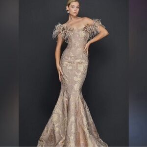 Terani Couture 1921E0136 evening gown,